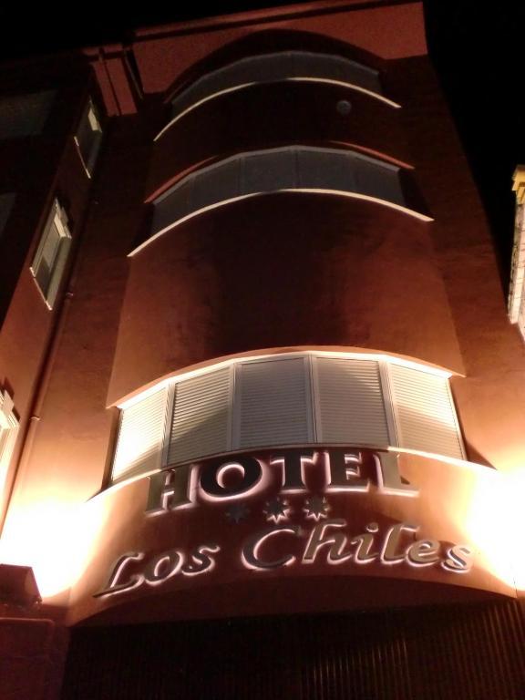 Hotel Los Chiles Villanueva Del Arzobispo Esterno foto
