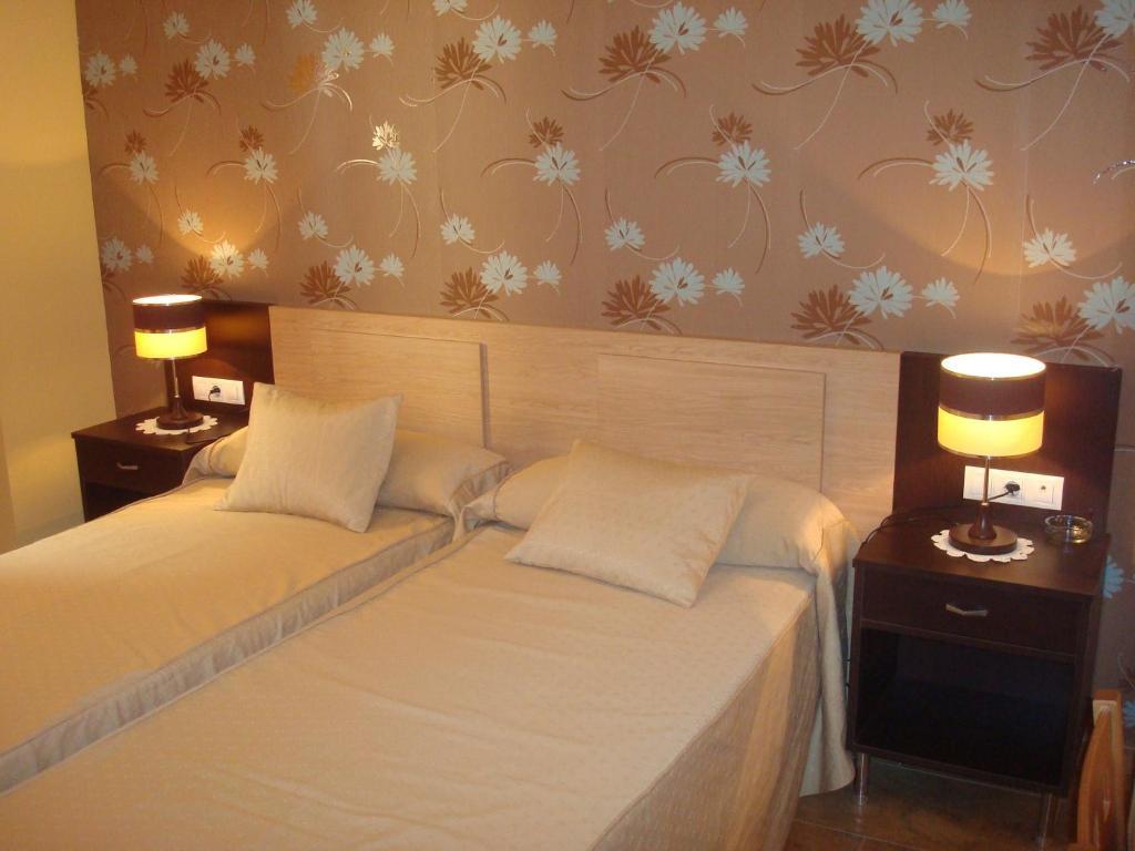 Hotel Los Chiles Villanueva Del Arzobispo Camera foto